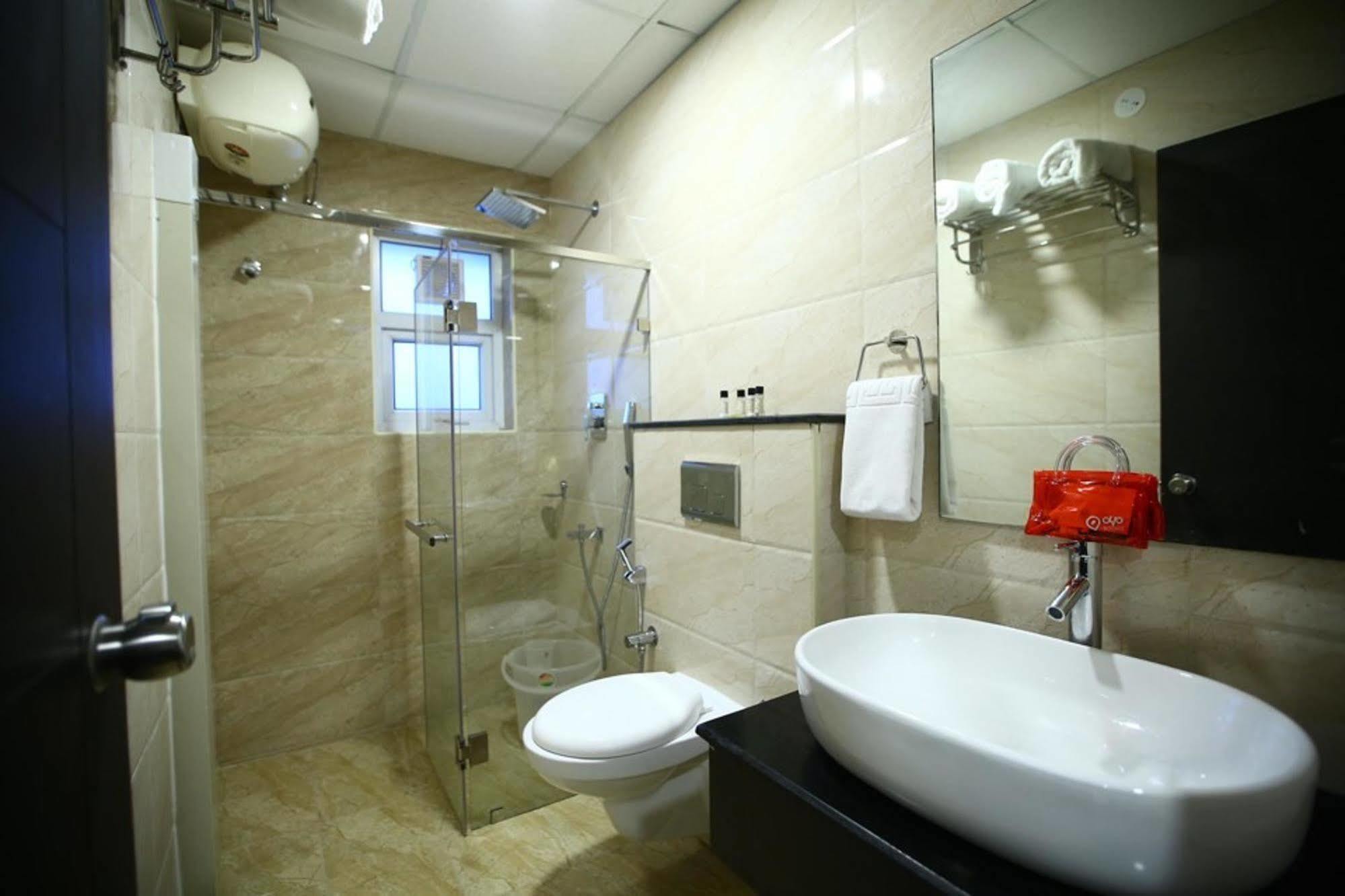 Fabhotel Alreef Residency Ченнаи Экстерьер фото